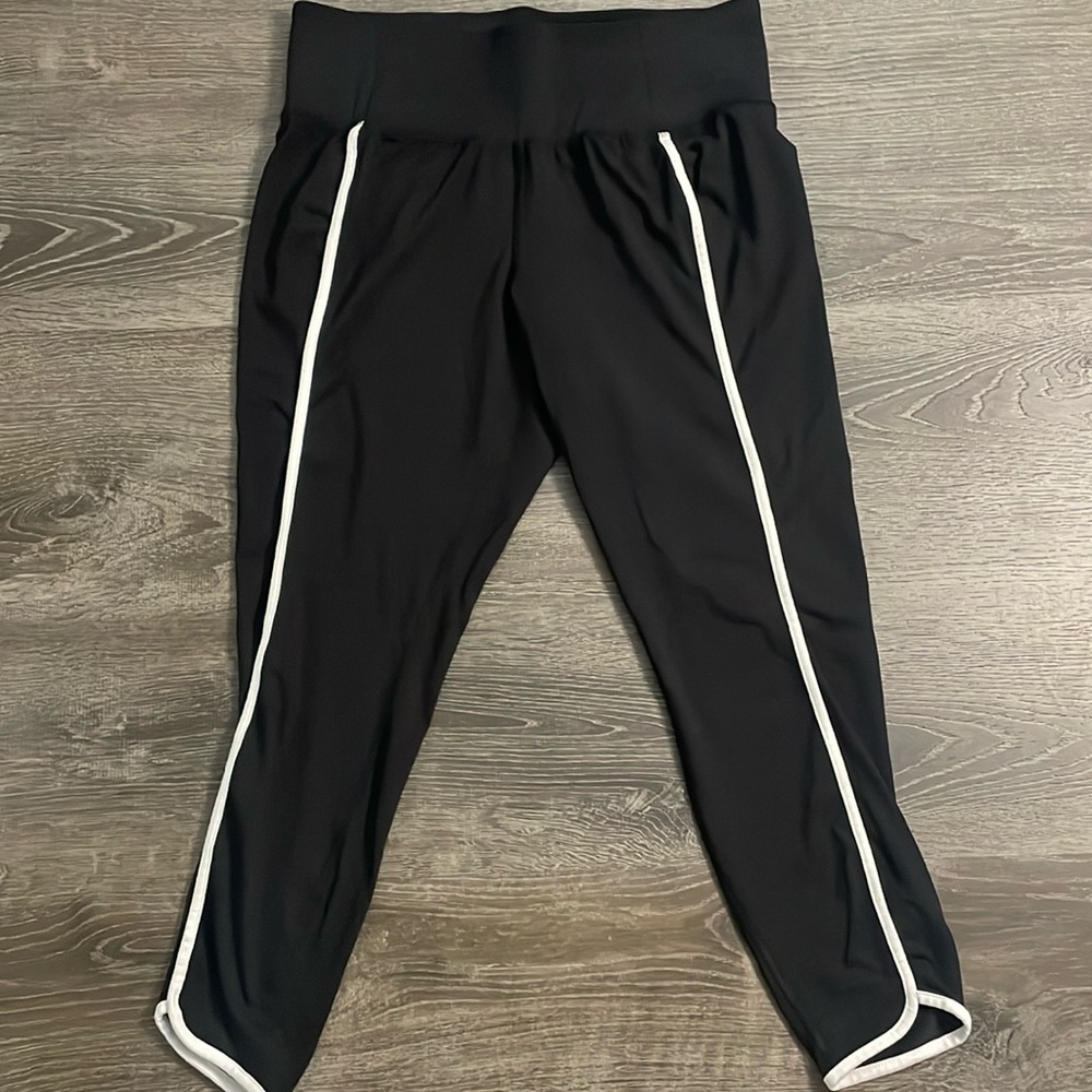 Livi Active 7/8 leggings like new condition